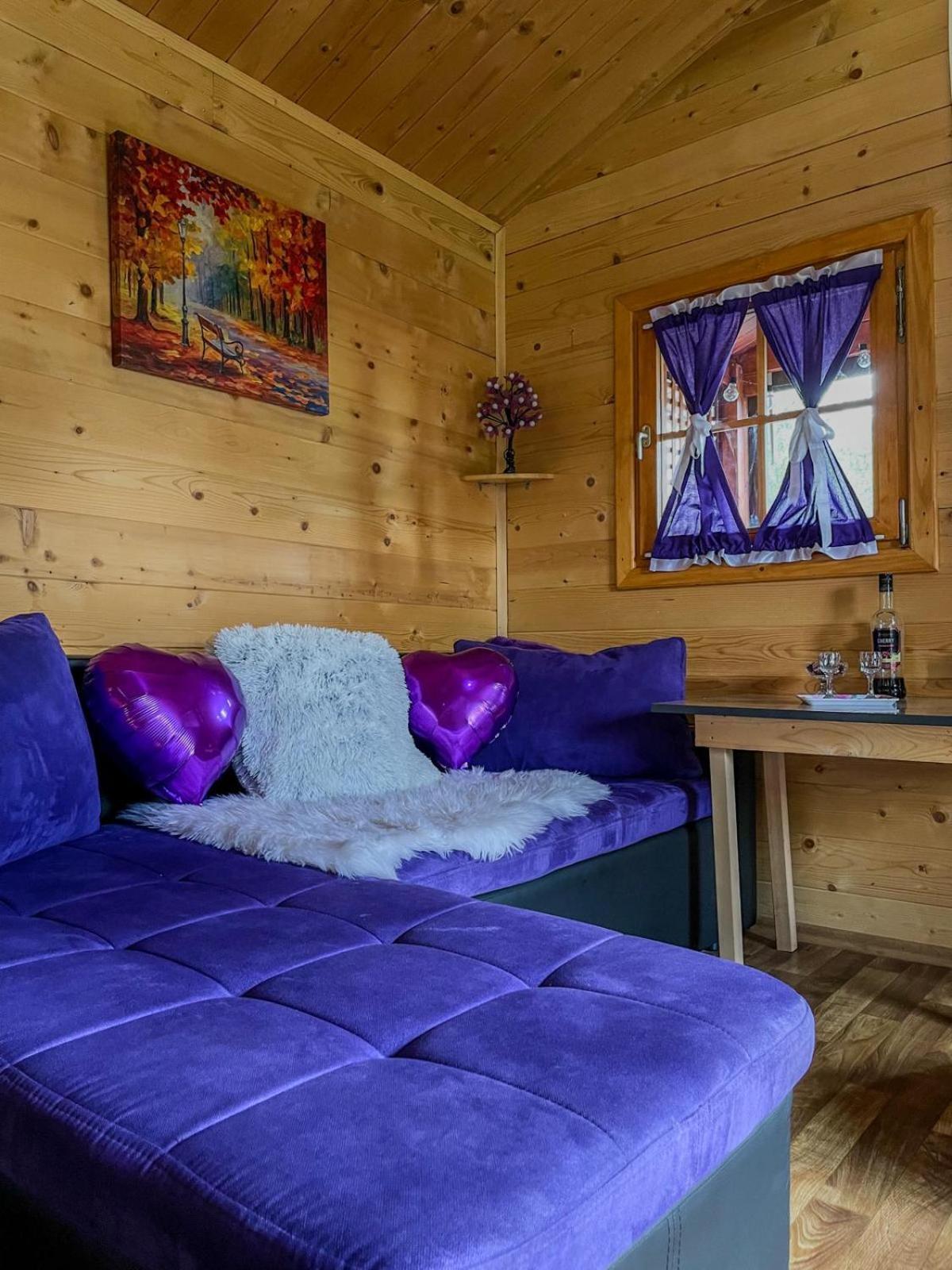 Cottage La Sierra With Jacuzzi Korenica Esterno foto